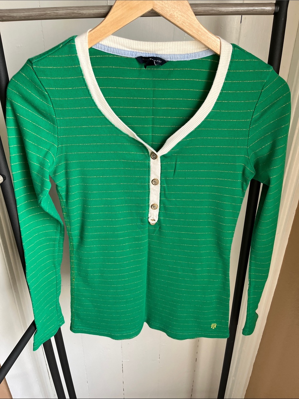 Tommy Hilfiger Green Long-Sleeve Henley with Cream Trim